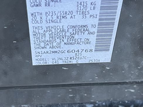 Used 2016 Nissan Pathfinder Platinum w/ Family Entertainment Package image 25