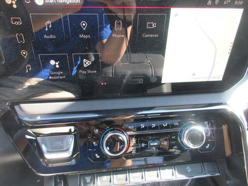 New 2026 GMC Sierra 2500 AT4 w/ AT4 Premium Plus Package AWD/4WD image 20