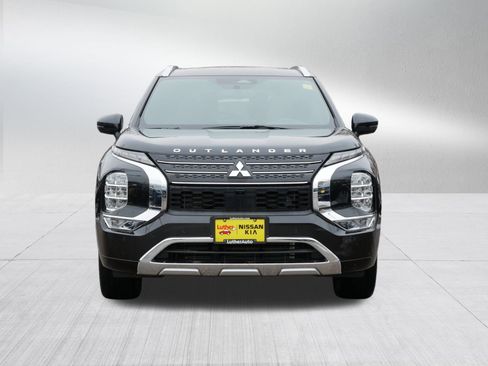 Used 2023 Mitsubishi Outlander SEL image 2