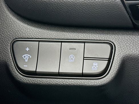 Used 2025 Kia Seltos S image 17