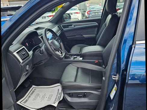 Used 2022 Volkswagen Atlas Cross Sport SE image 7