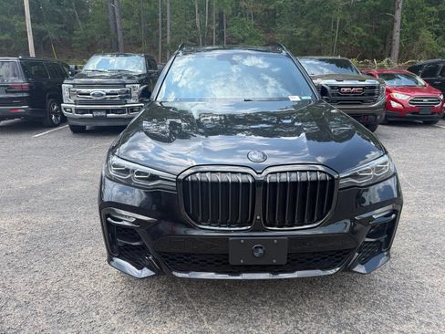 Used 2021 BMW X7 xDrive40i w/ M Sport Package AWD/4WD image 2