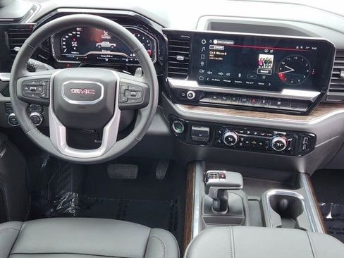 Used 2025 GMC Sierra 1500 Elevation w/ Elevation Premium Package image 28
