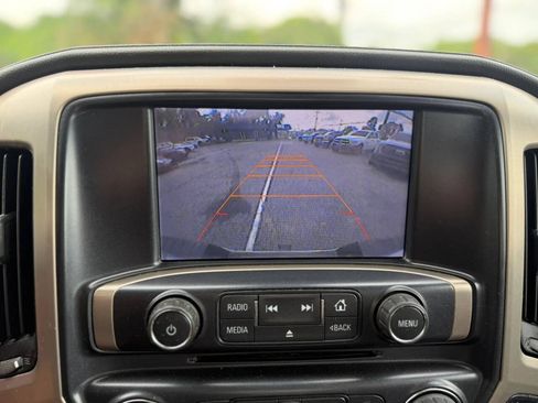 Used 2015 GMC Sierra 2500 Denali w/ Driver Alert Package AWD/4WD image 16