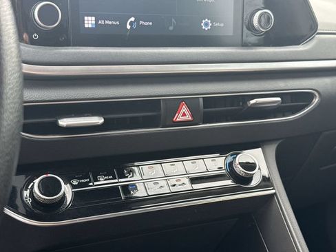 Used 2022 Hyundai Sonata SE FWD image 18
