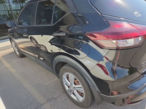 Certified 2022 Nissan Kicks S FWD image 7