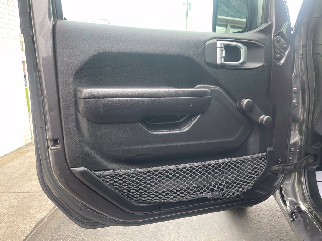 Used 2018 Jeep Wrangler Unlimited Sport AWD/4WD image 18