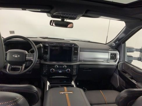 Used 2024 Ford F350 Platinum image 30