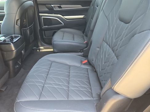 Used 2024 Kia Telluride EX X-Line AWD/4WD image 18