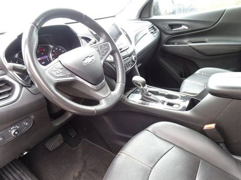 Used 2022 Chevrolet Equinox Premier FWD image 11