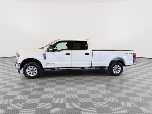 Used 2020 Ford F250 XLT image 2