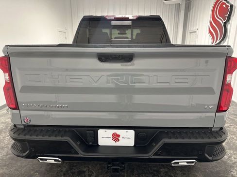 Used 2024 Chevrolet Silverado 1500 LT Trail Boss w/ Convenience Package II AWD/4WD image 7