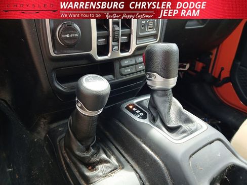 Used 2018 Jeep Wrangler Unlimited Sport S AWD/4WD image 24