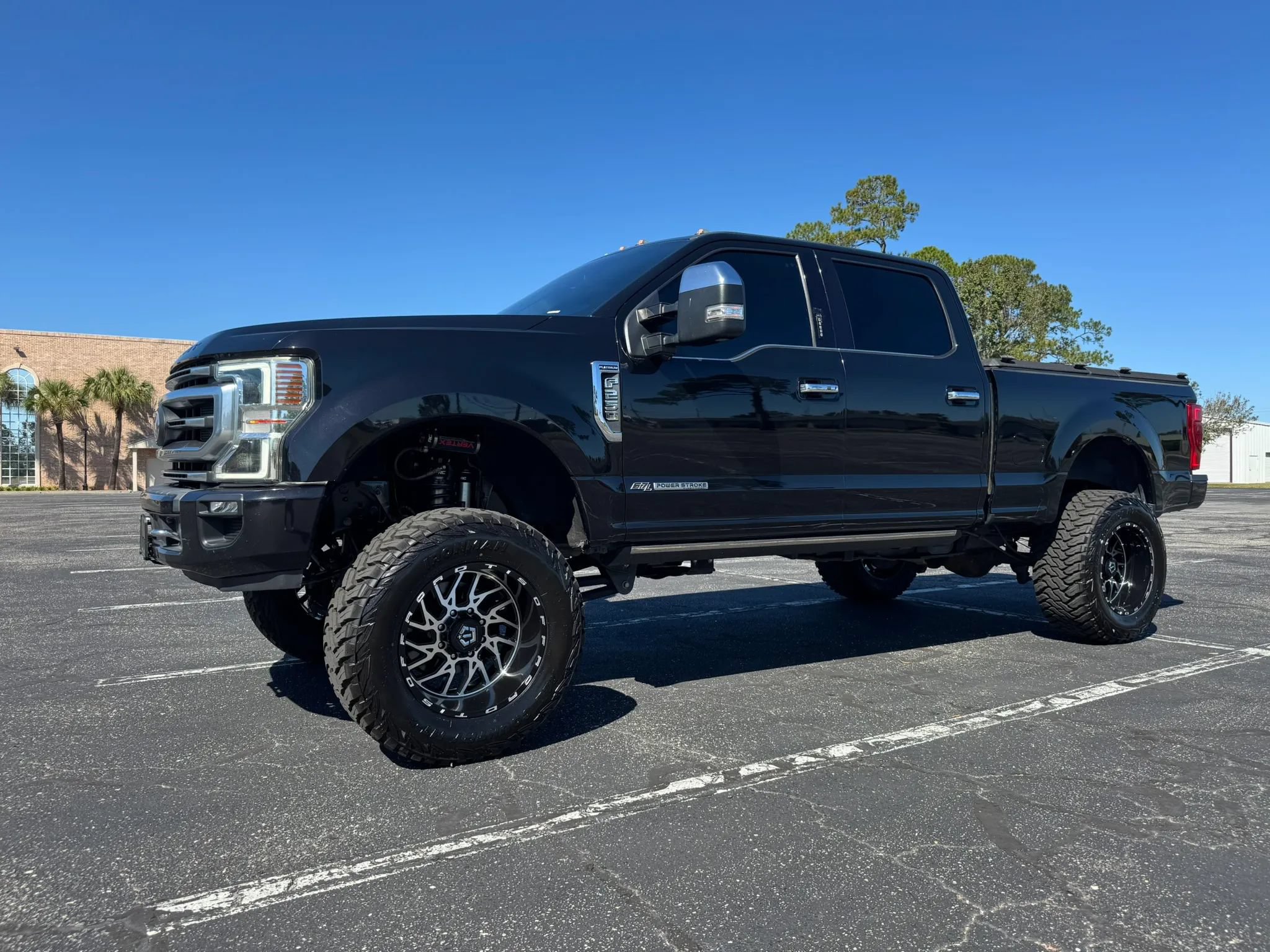 Used 2020 Ford F250 Platinum AWD/4WD image 2