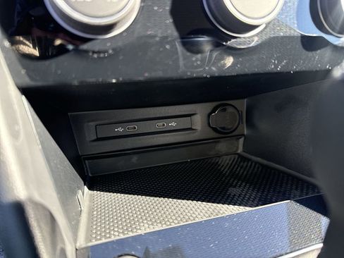 New 2026 Volkswagen Taos S image 31