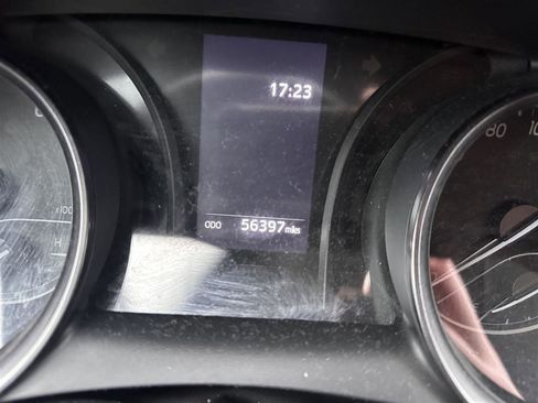 Certified 2021 Toyota Camry SE image 10