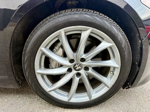 Used 2022 Alfa Romeo Giulia Ti image 14