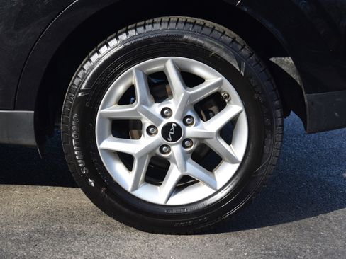 Used 2024 Kia Soul LX w/ Option Group 015 image 35