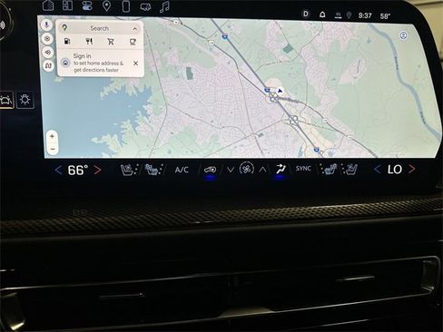 Used 2025 Chevrolet Traverse High Country image 33