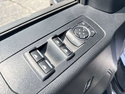 Used 2017 Ford F150 XLT w/ Equipment Group 302A Luxury AWD/4WD image 13