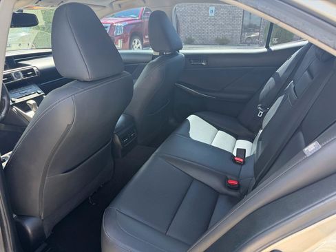 Used 2016 Lexus IS 200t RWD image 14