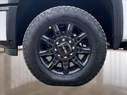 New 2026 GMC Sierra 2500 AT4 w/ AT4 Premium Plus Package image 11