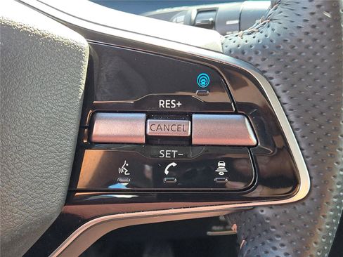 Used 2023 Nissan Ariya AWD image 34