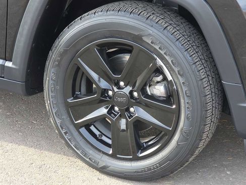 Used 2022 Jeep Compass Latitude image 12