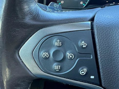 Used 2017 Chevrolet Suburban Premier image 19