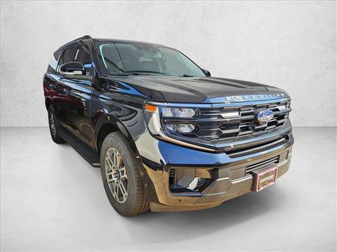 New 2025 Ford Expedition Active image 6