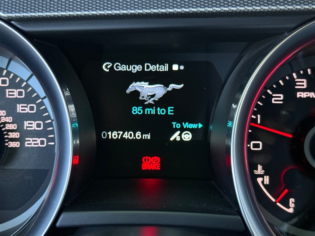 Used 2013 Ford Mustang Shelby GT500 RWD image 42