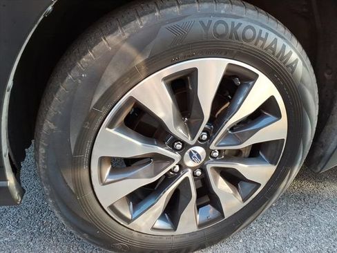 Used 2024 Subaru Outback Touring AWD/4WD image 4