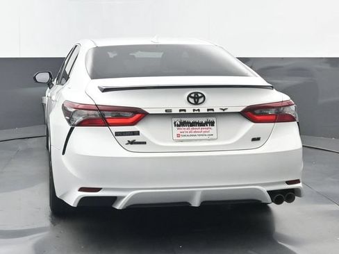 Used 2023 Toyota Camry SE FWD image 4