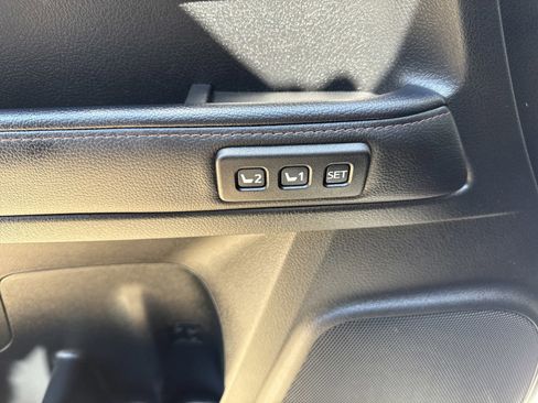 Used 2023 Toyota 4Runner Limited image 13