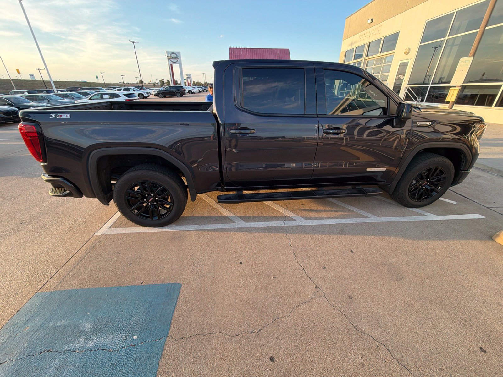 Used 2025 GMC Sierra 1500 Elevation w/ Elevation Premium Package AWD/4WD image 21