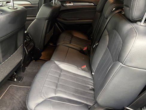 Used 2019 Mercedes-Benz GLS 450 4MATIC w/ Premium 1 Package image 32