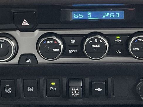 Used 2023 Toyota Tacoma SR5 w/ Trail Edition image 19