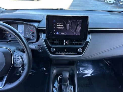 Used 2023 Toyota Corolla SE image 18