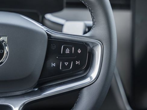 New 2025 Volvo EX90 Ultra w/ Protection Package Premier image 23