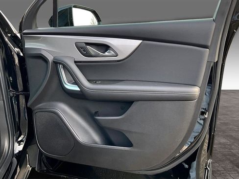 Used 2024 Chevrolet Blazer LT image 13