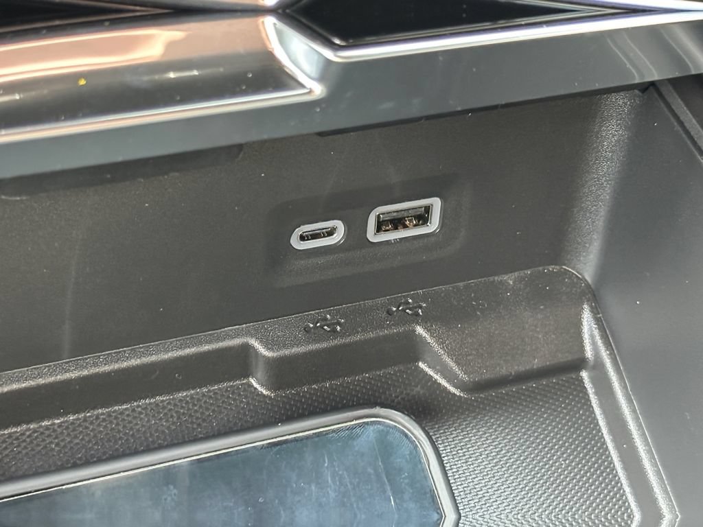 New 2026 GMC Yukon Denali AWD/4WD image 33