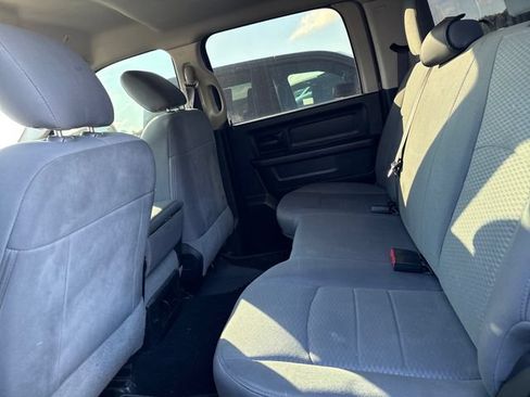 Used 2019 RAM 1500 Express w/ Express Value Package AWD/4WD image 9
