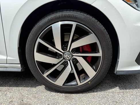 Used 2020 Volkswagen Jetta GLI image 7