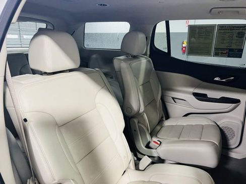 Used 2021 GMC Acadia Denali image 32