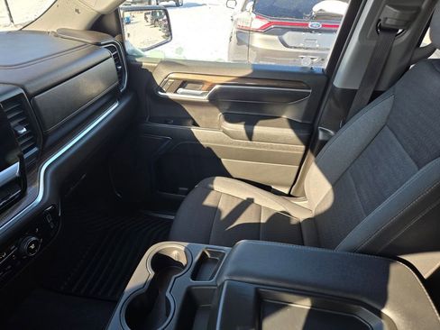 Used 2023 Chevrolet Silverado 1500 LT image 13