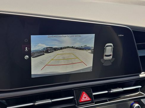 New 2026 Kia Niro EX FWD image 25
