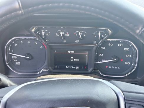 Used 2019 GMC Sierra 1500 SLT AWD/4WD image 8
