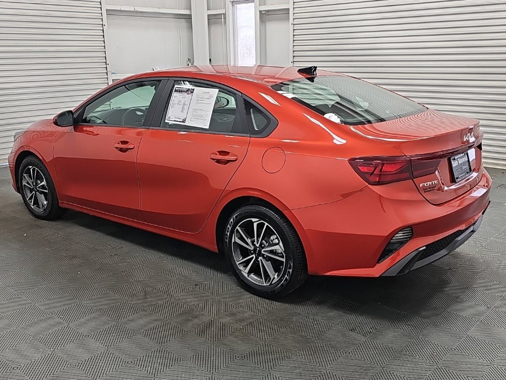 Used 2022 Kia Forte LXS FWD image 6