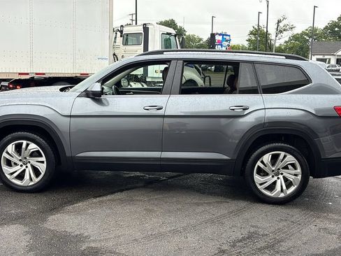 Used 2023 Volkswagen Atlas SE FWD image 3