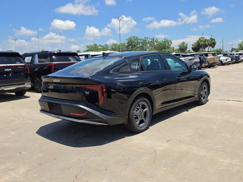 New 2026 Kia K4 FWD image 8